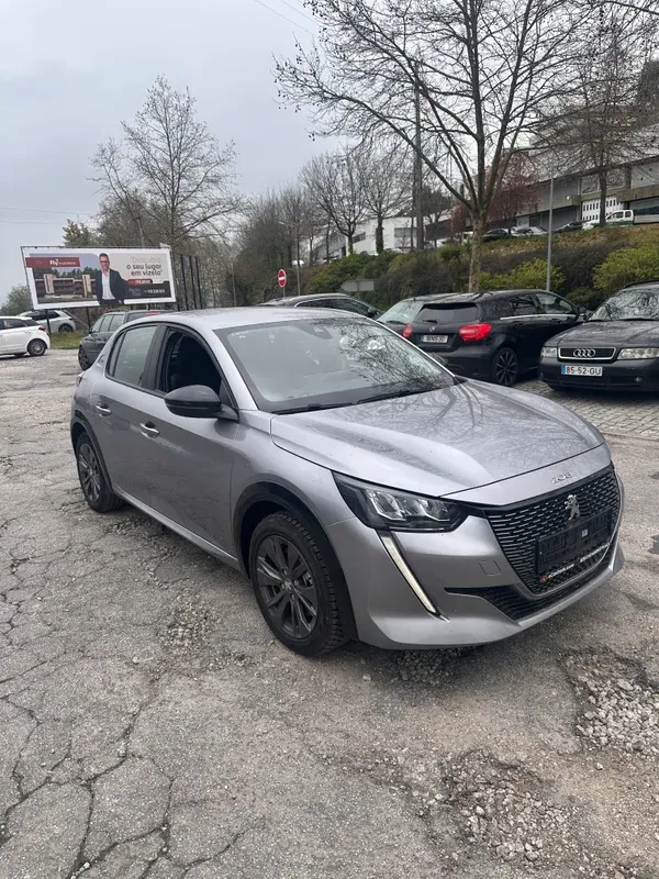 Peugeot e-208 Entregue